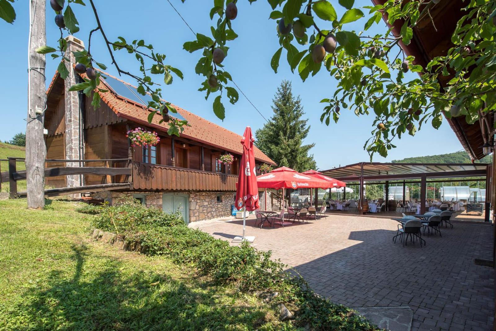 Hotel Srakovcic Heart Of Nature Ribnik Eksteriør billede